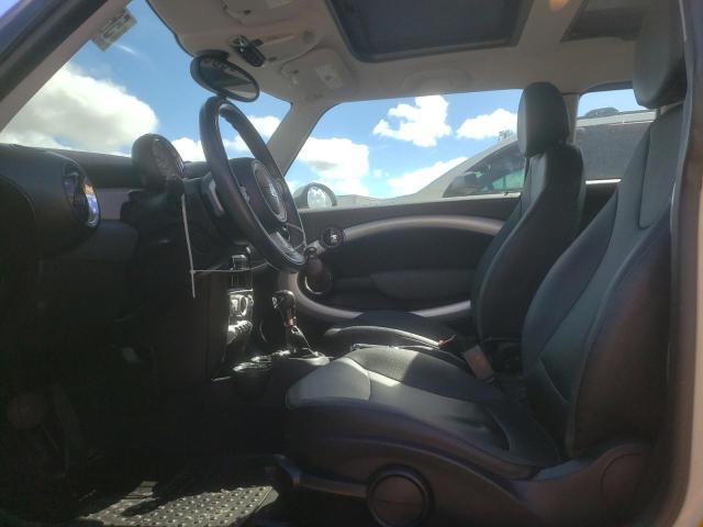 Photo 7 from auction – 2009 MINI COOPER CLU with VIN WMWML335X9TN68962