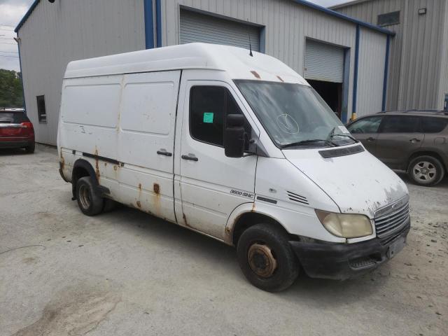 Photo 4 from auction – 2004 SPRINTER 3500 SPRIN with VIN WD2PD443945582878