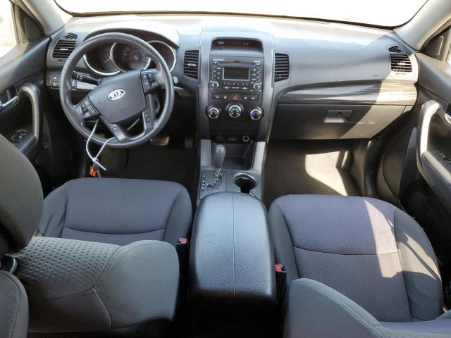 Photo 8 from auction – 2013 KIA SORENTO LX with VIN 5XYKTDA22DG310433