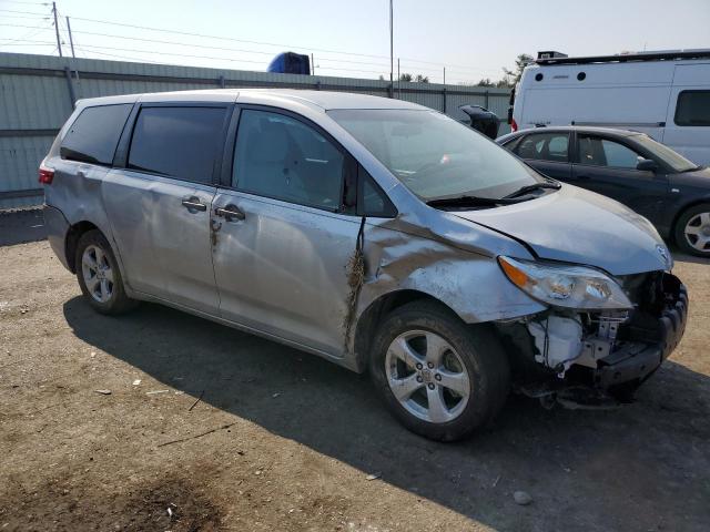 Photo 4 from auction – 2017 TOYOTA SIENNA with VIN 5TDZZ3DC7HS868640