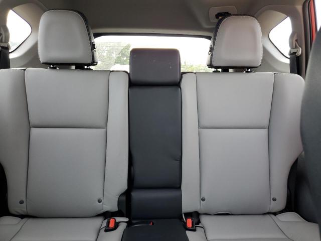 Photo 10 from auction – 2016 TOYOTA RAV4 LIMIT with VIN 2T3YFREV5GW276089