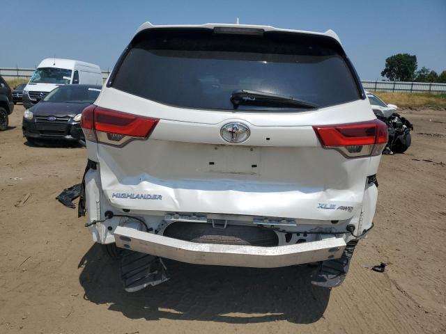 Photo 6 from auction – 2017 TOYOTA HIGHLANDER with VIN 5TDJZRFH8HS511041