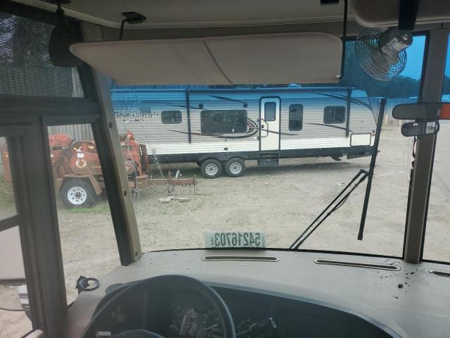 Photo 9 from auction – 1998 WINNEBAGO CHIEFTAN with VIN 3FCMF53G2VJA23422