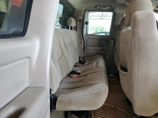 Photo 10 from auction – 2004 CHEVROLET SILVERADO with VIN 2GCEC19TX41333395