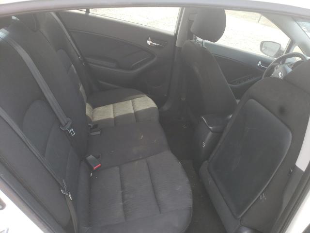 Photo 10 from auction – 2016 KIA FORTE LX with VIN KNAFK4A60G5590421