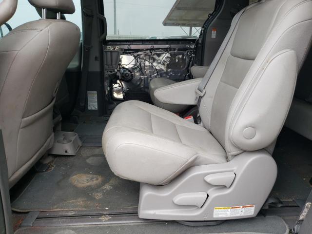 Photo 11 from auction – 2018 TOYOTA SIENNA XLE with VIN 5TDYZ3DC2JS938708