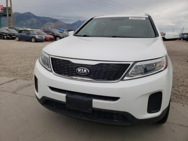 Photo 5 from auction – 2015 KIA SORENTO LX with VIN 5XYKTDA70FG645754