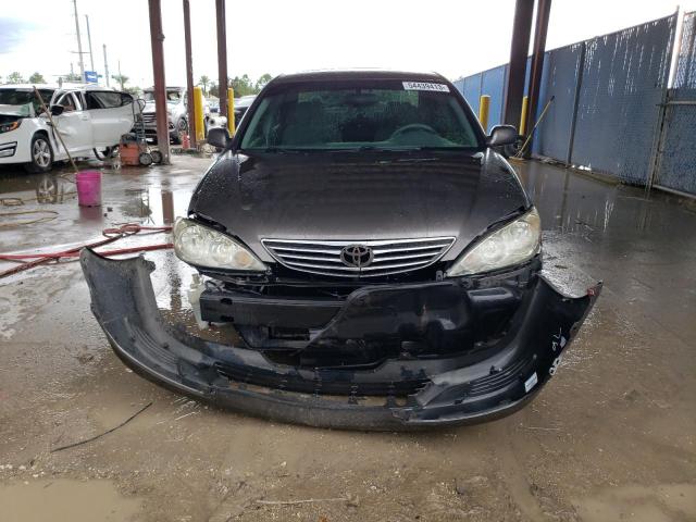Photo 5 from auction – 2005 TOYOTA CAMRY LE with VIN 4T1BE32K05U991996