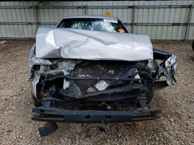 Photo 5 from auction – 2001 FORD CROWN VICT with VIN 2FAFP74W31X121224