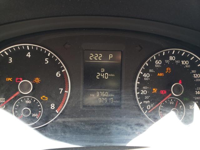 Photo 9 from auction – 2014 VOLKSWAGEN PASSAT S with VIN 1VWAT7A33EC048222