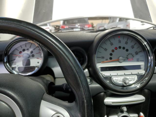 Photo 9 from auction – 2007 MINI COOPER with VIN WMWMF33557TL68317