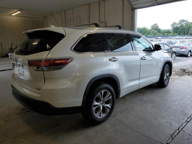 Photo 3 from auction – 2015 TOYOTA HIGHLANDER with VIN 5TDKKRFH3FS111376