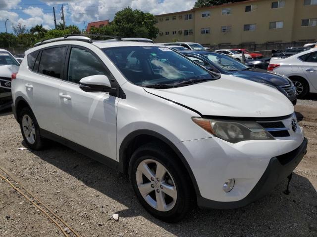 Photo 4 from auction – 2014 TOYOTA RAV4 XLE with VIN 2T3RFREV0EW197396