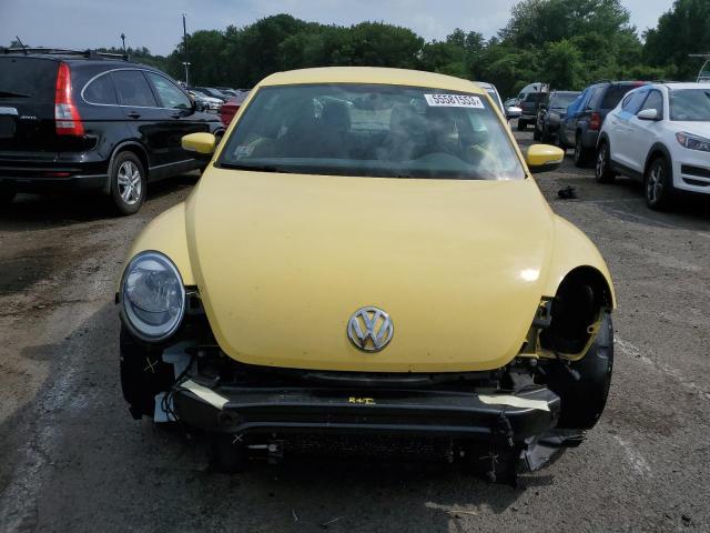 Photo 5 from auction – 2012 VOLKSWAGEN BEETLE with VIN 3VWJP7AT1CM612580