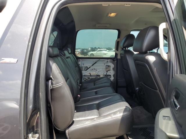Photo 10 from auction – 2010 CHEVROLET AVALANCHE with VIN 3GNNCFE0XAG275761