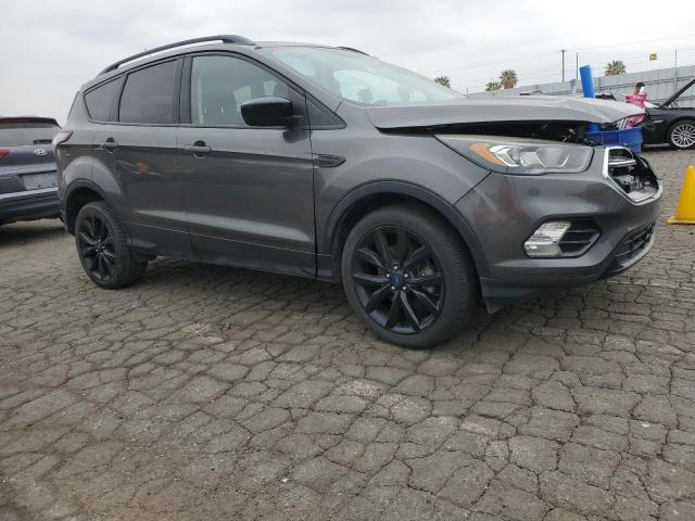 Photo 4 from auction – 2017 FORD ESCAPE SE with VIN 1FMCU9GD7HUC23974