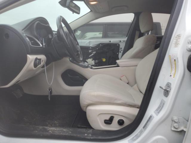 Photo 7 from auction – 2015 CHRYSLER 200 LIMITE with VIN 1C3CCCAB2FN611377