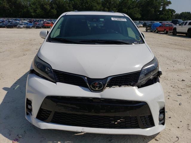 Photo 5 from auction – 2018 TOYOTA SIENNA SE with VIN 5TDXZ3DC0JS947533