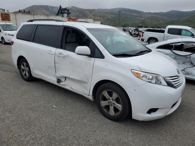 Photo 4 from auction – 2015 TOYOTA SIENNA LE with VIN 5TDKK3DC0FS583264