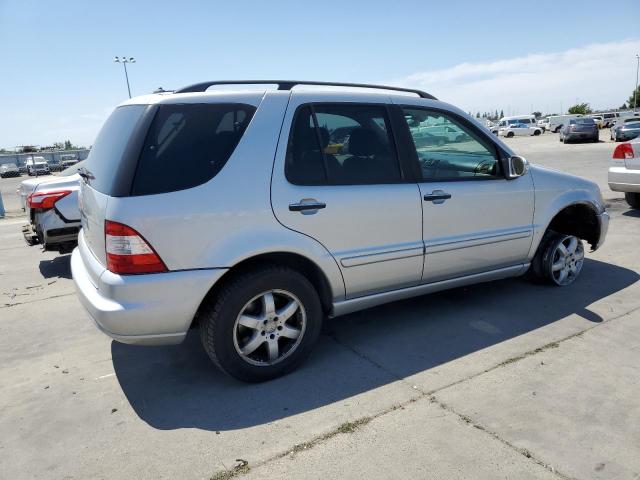 Photo 3 from auction – 2002 MERCEDES-BENZ ML 500 with VIN 4JGAB75E82A308165