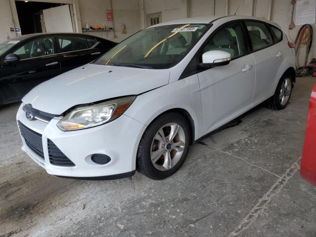 FORD FOCUS SE 2014 مع رقم تعريف المركبة 1FADP3K26EL323879 - صورة من المزاد