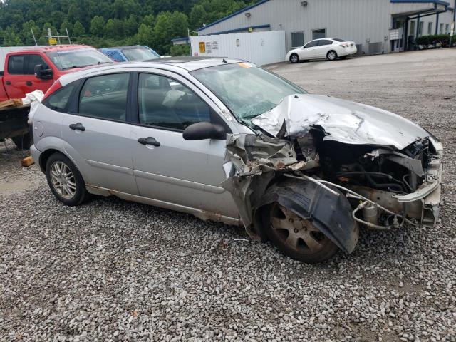 Photo 4 from auction – 2002 FORD FOCUS ZX5 with VIN 3FAFP37312R199771