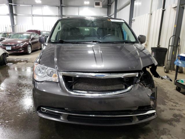 Photo 5 from auction – 2015 CHRYSLER TOWN & COU with VIN 2C4RC1BG1FR583000