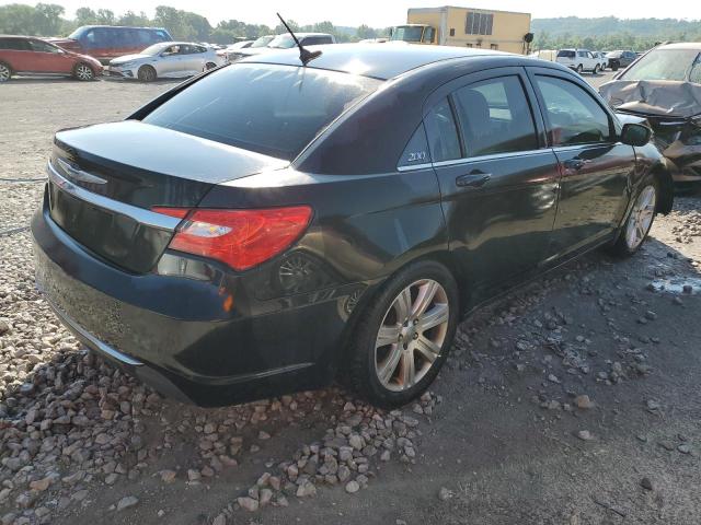 Photo 3 from auction – 2013 CHRYSLER 200 LX with VIN 1C3CCBAB2DN648176