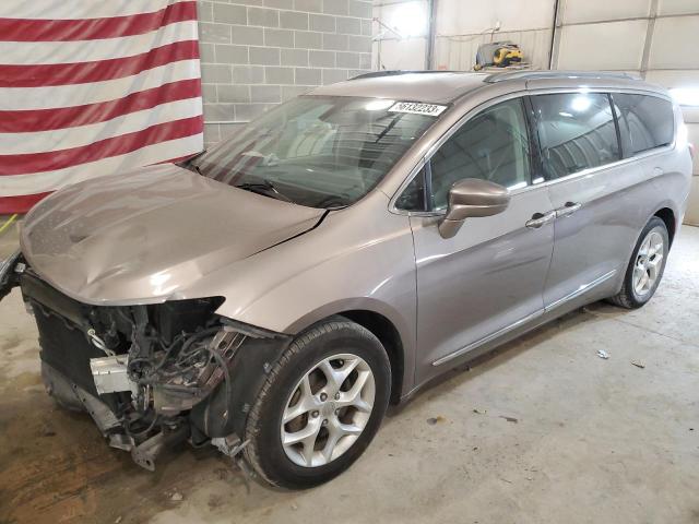 CHRYSLER PACIFICA T 2017 with VIN 2C4RC1EG2HR537898 - Photo from auction
