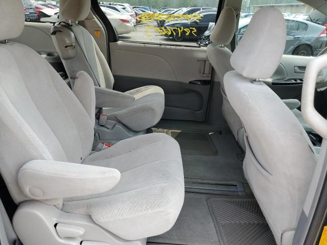 Photo 11 from auction – 2011 TOYOTA SIENNA LE with VIN 5TDKK3DCXBS129727