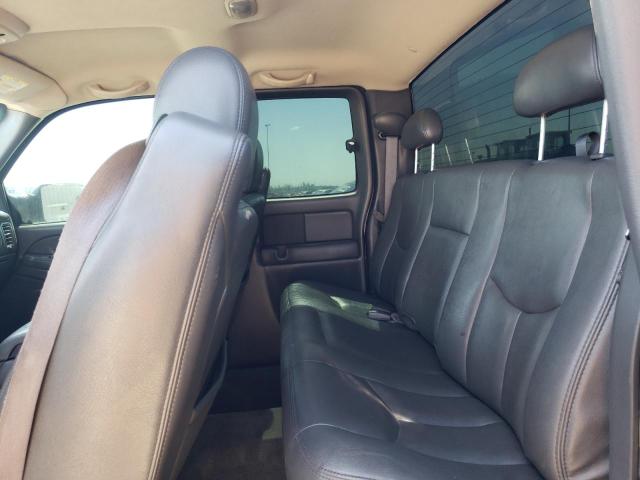 Zdjęcie 10 z aukcji – 2003 CHEVROLET SILVERADO z VIN 1GCHK29183E211278