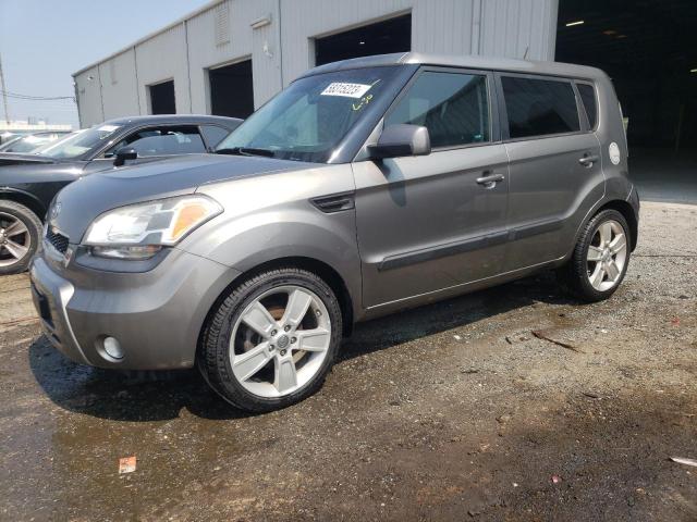 KIA SOUL 2011 with VIN KNDJT2A25B7281049 - Photo from auction