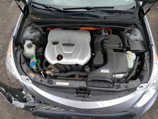 Photo 11 from auction – 2015 HYUNDAI SONATA HYB with VIN KMHEC4A47FA127249