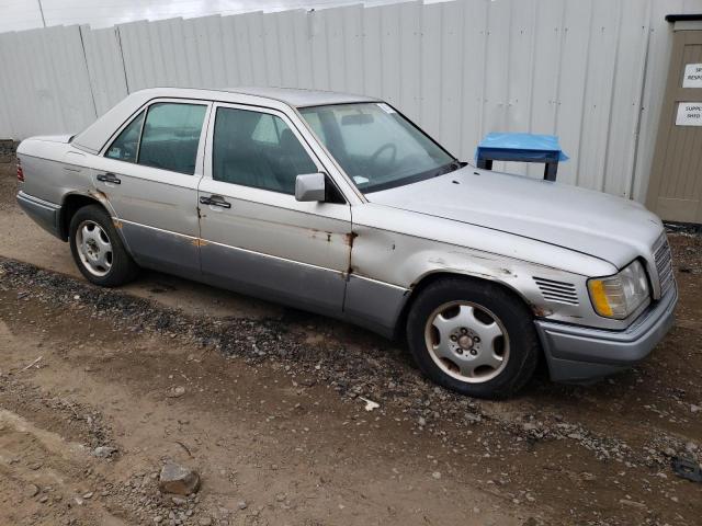 Photo 4 from auction – 1995 MERCEDES-BENZ E 300D with VIN WDBEB31E2SC249685