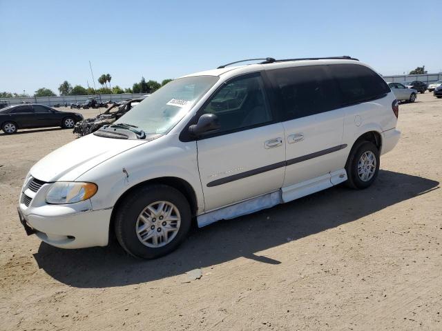 DODGE GRAND CARA 2002 with VIN 2B8GP443X2R674277 - Photo from auction