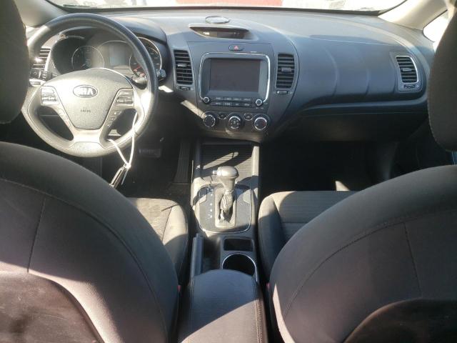 Photo 8 from auction – 2018 KIA FORTE LX with VIN 3KPFL4A76JE182638
