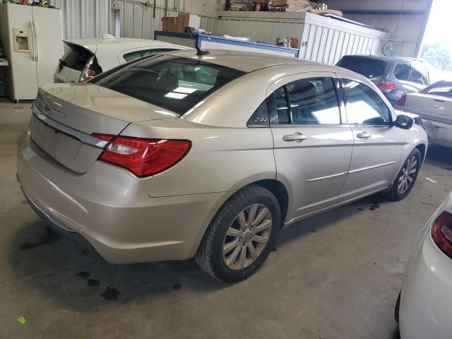 Photo 3 from auction – 2013 CHRYSLER 200 TOURIN with VIN 1C3CCBBB3DN678902