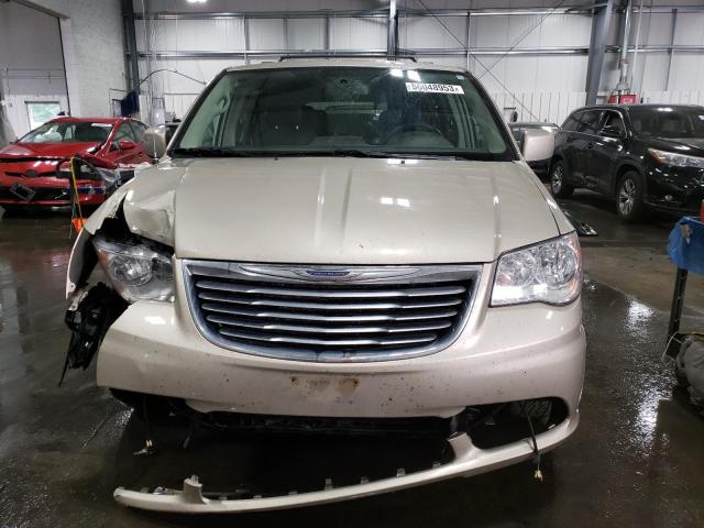Photo 5 from auction – 2016 CHRYSLER TOWN & COU with VIN 2C4RC1BG9GR281648