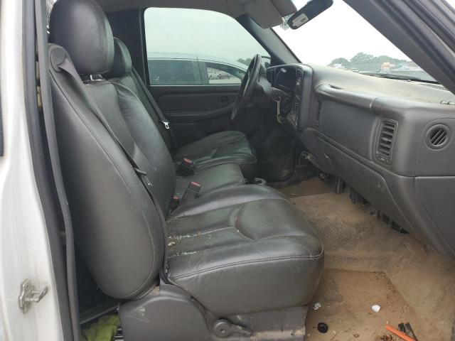 Photo 10 from auction – 2006 CHEVROLET SILVERADO with VIN 1GCHC24UX6E148932