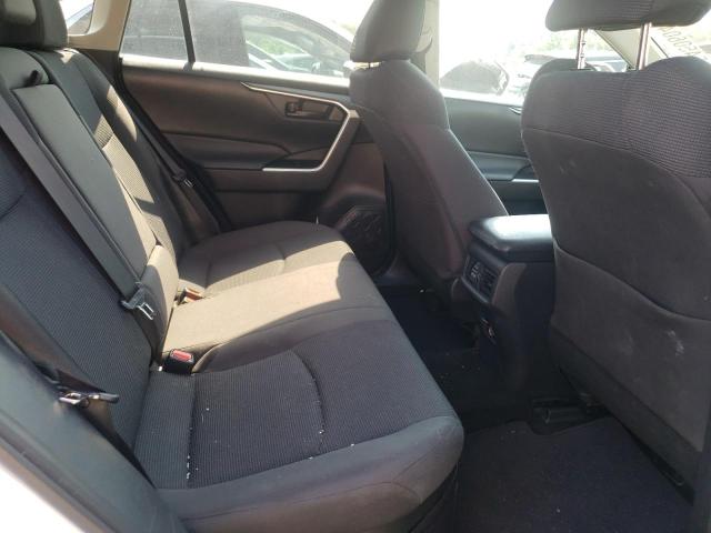 Photo 11 from auction – 2019 TOYOTA RAV4 LE with VIN 2T3MWRFV3KW032995