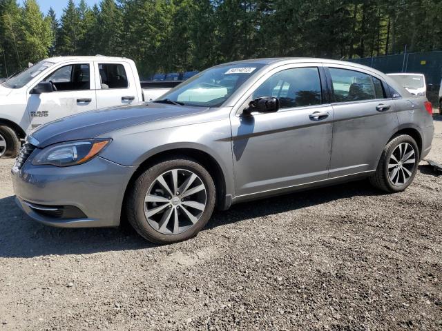 CHRYSLER 200 LIMITE 2013 with VIN 1C3CCBCG4DN689983 - Photo from auction