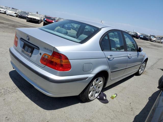 Photo 3 from auction – 2002 BMW 325 I with VIN WBAEV33432KL72749