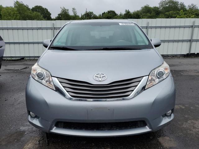 Photo 5 from auction – 2012 TOYOTA SIENNA XLE with VIN 5TDYK3DC2CS187780