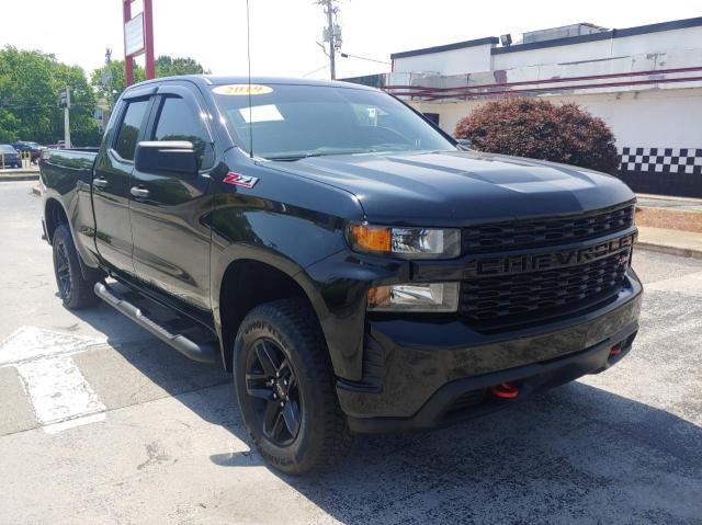 CHEVROLET SILVERADO 2019 with VIN 1GCRYCEF5KZ355730 - Photo from auction