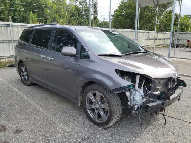 Photo 4 from auction – 2017 TOYOTA SIENNA SE with VIN 5TDXZ3DC6HS878907