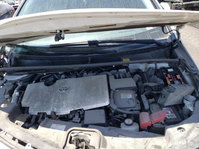 Photo 11 from auction – 2017 TOYOTA PRIUS PRIM with VIN JTDKARFP1H3047367