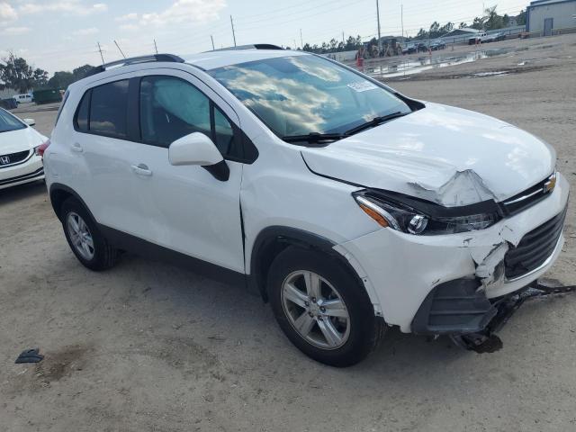 Photo 4 from auction – 2021 CHEVROLET TRAX 1LT with VIN KL7CJLSB2MB309647