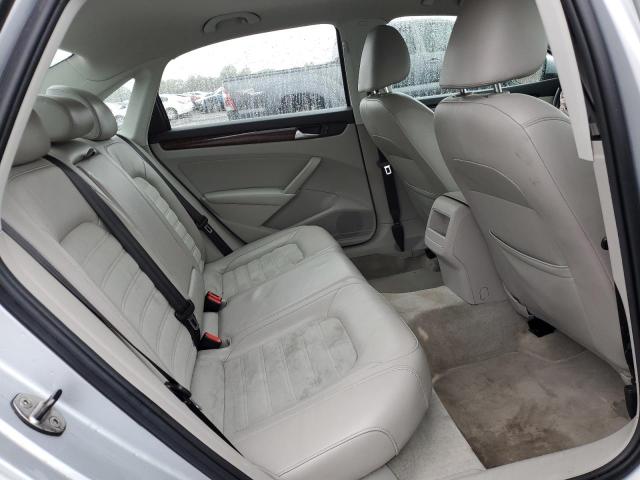 Photo 10 from auction – 2012 VOLKSWAGEN PASSAT SEL with VIN 1VWCM7A36CC012026