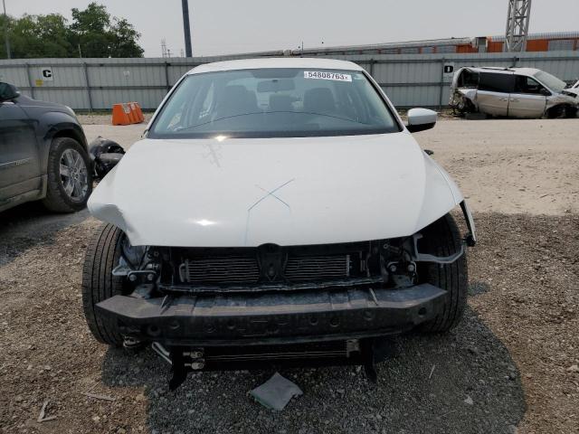 Photo 5 from auction – 2017 VOLKSWAGEN JETTA S with VIN 3VW2B7AJ7HM315001
