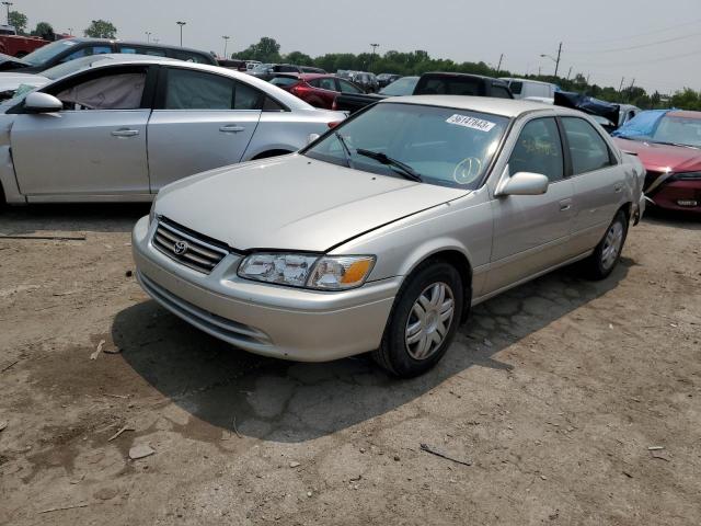 TOYOTA CAMRY CE 2000 with VIN 4T1BG22K6YU657674 - Photo from auction